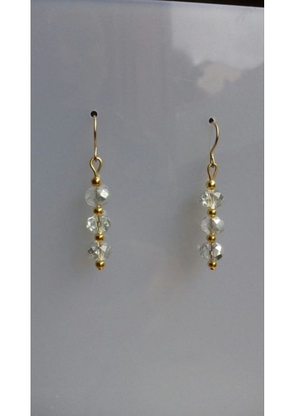 Zarif Altın Renkli Taşlı Kadın Küpe ile Şıklığınızı Yansıtın