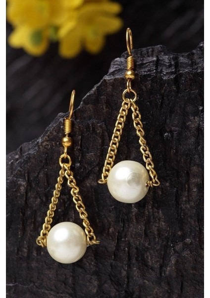 Şıklığınızı Tamamlayacak Altın Renk Inci Zincir Küpe