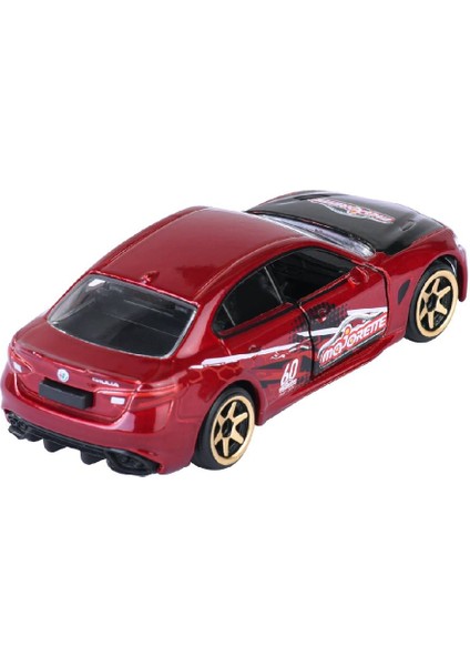 Anniversary Edition Premium Araçlar Alfa Romeo Giluia Quadrifoglio fırsatları