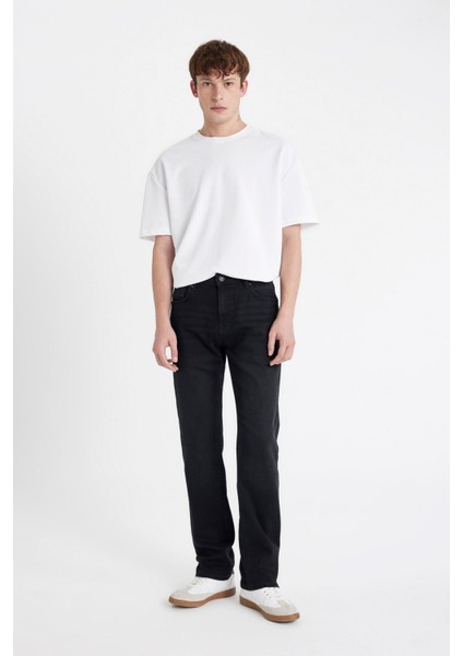 Sergio Regular Fit Normal Kalıp Normal Bel Boru Paça Siyah Jean Pantolon W6868AZ24AU