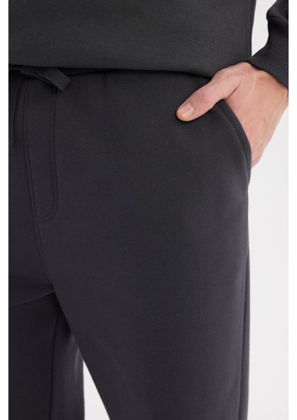 Regular Fit Eşofman Altı İçi Polarlı Basic Düz Cepli Beli Bağcıklı Düz Paça D7836AX25SP indirimleri