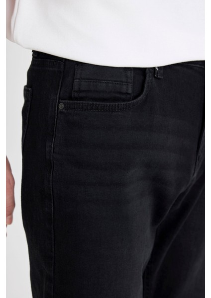 Sergio Regular Fit Normal Kalıp Normal Bel Boru Paça Siyah Jean Pantolon W6868AZ24AU indirimleri