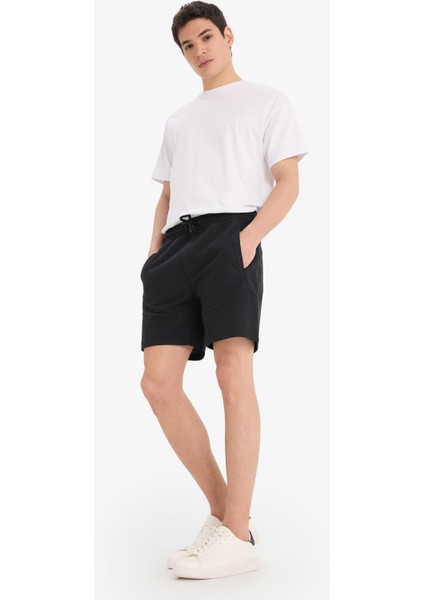 Slim Fit Dar Kesim Dar Paça Şort W7965AZ25SM fiyatları