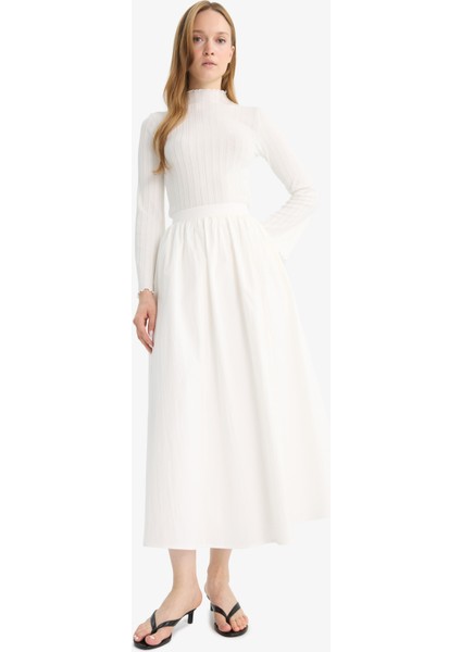 A Kesim Basic Düz Poplin Maxi Tesettür Etek E7453AX25SM indirimleri