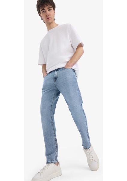 %100 Pamuk 90's Slim Fit Dar Kalıp Yüksek Bel Dar Paça Kar Yıkamalı Jean Pantolon F0161AX25SP fiyatları