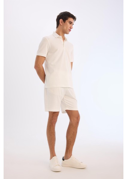 Regular Fit Beli Bağcıklı Krinkıl Bermuda Şort E0980AX25SM fırsatları