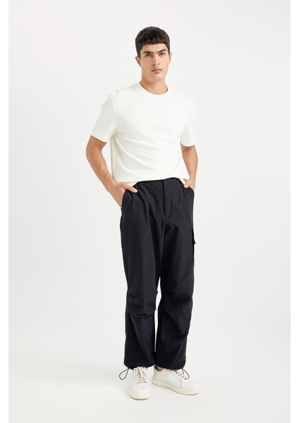 Yazlık Pantolon Relax Fit Rahat Kesim Kargo Cepli Beli Paçası Lastikli B4519AX24SP modelleri