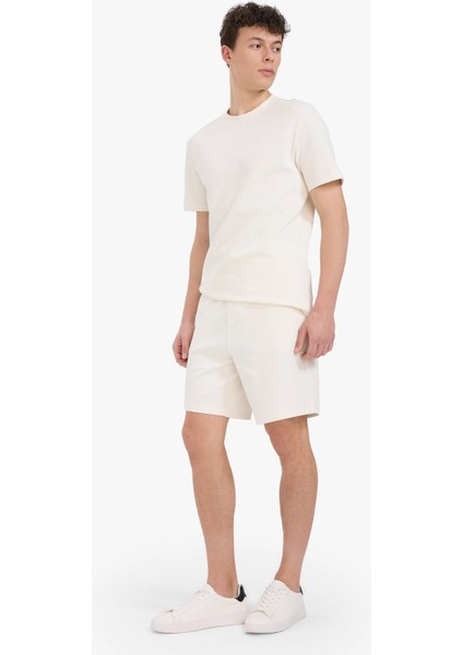 Regular Fit Dokulu Beli Bağcıklı Şort fiyatları