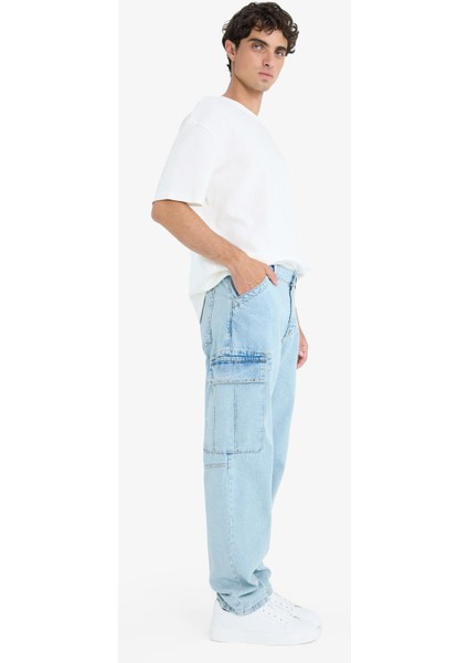 %100 Pamuk Relax Fit Rahat Kesim Düz Paça Kargo Cepli Jean Yıkamalı Pantolon F2381AX25SP modelleri
