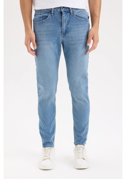 Slim Tapered Fit Dar Kalıp Normal Bel Daralan Paça Jean Pantolon D8745AX24AU fırsatları