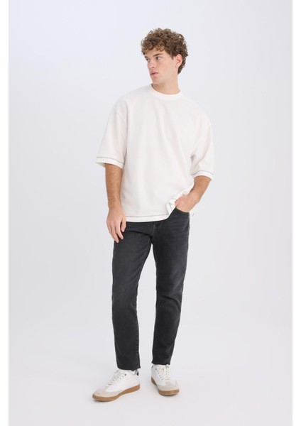 Slim Tapered Fit Dar Kalıp Normal Bel Daralan Paça Jean Pantolon D8748AX25SP modelleri