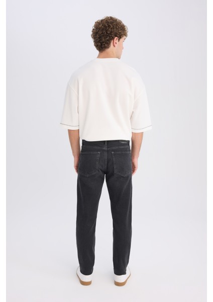 Slim Tapered Fit Dar Kalıp Normal Bel Daralan Paça Jean Pantolon D8748AX25SP