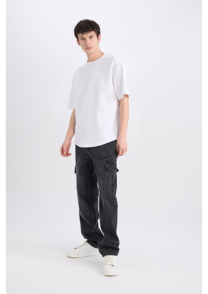 %100 Pamuk Relax Fit Rahat Kesim Geniş Paça Kargo Cepli Siyah Jean Pantolon E6694AX25SP modelleri