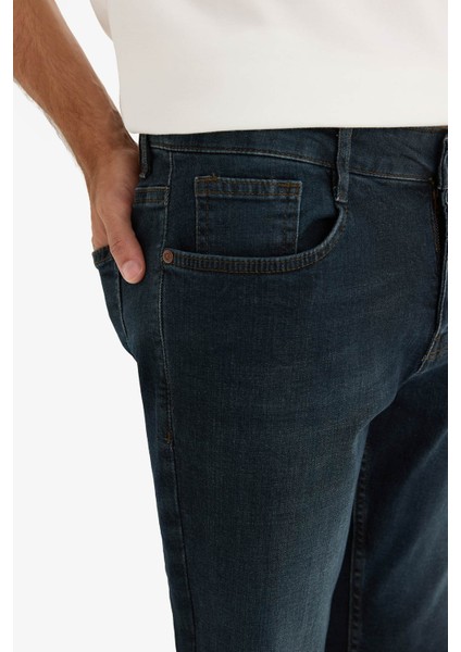 Slim Fit Dar Kesim Jean Bermuda Şort F4221AX25SM indirimleri