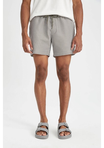Çizgili Kısa Boy Deniz Şortu B7535AX24HS indirimleri