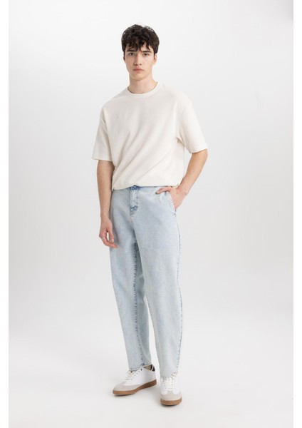 %100 Pamuk Relaxed Slouchy Fit Rahat Kesim Havuç Kalıp Normal Bel Daralan Paça Jean Pantolon B8321AX24SM