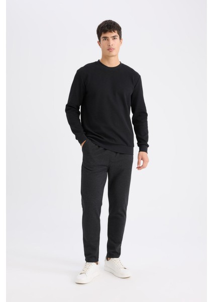 Pike İnce Eşofman Altı Slim Fit Dar Kesim Düz Paça Beli Bağcıklı Cepli R9261AZ24AU modelleri