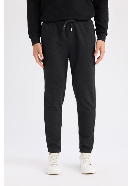 Pike İnce Eşofman Altı Slim Fit Dar Kesim Düz Paça Beli Bağcıklı Cepli R9261AZ24AU fırsatları