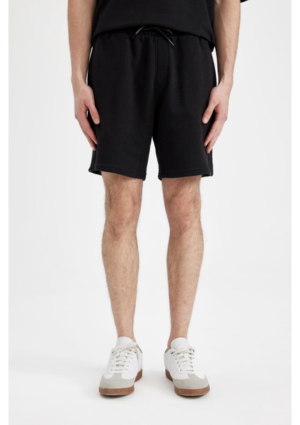 Regular Fit Düz Paça Basic Düz Şort B8672AX24SM indirimleri