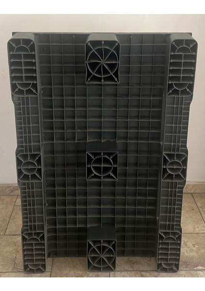 Plastik Palet/3 Kızaklı metal profilli/profil siz . Sanayi ve gıda sektörleri için uygun. İlgili tüm sertifikalara sahip. Fabrikadan / üreticiden halka/tüketiciye gönderilir. fırsatları