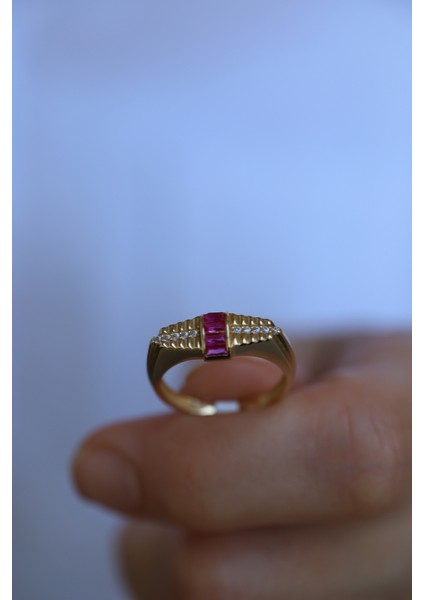 14 Ayar Altın Pembe Taş Detaylı Şekilli Yüzük indirimleri