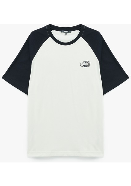 Kısa Kollu Bisiklet Yaka Renk Kontrastlı Pamuklu Oversize Baskılı Tişört modelleri