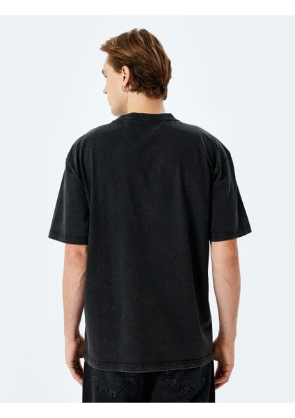 Yıkamalı Pamuklu Kısa Kollu Minimal Baskılı Bisiklet Yaka Oversize Tişört fırsatları