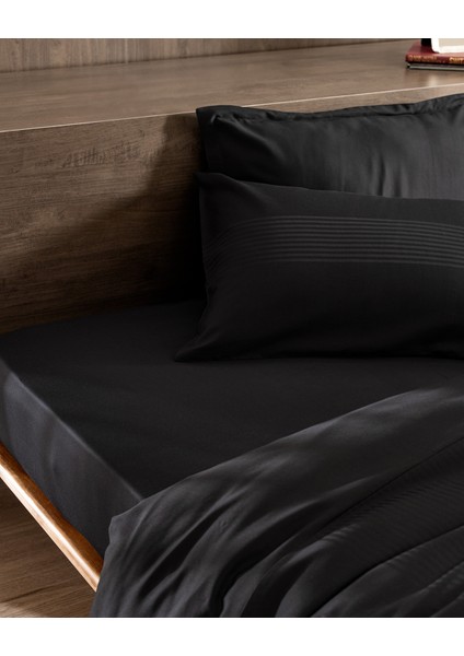 Reverie King Size Bambu Armürlü Nevresim Takımı - Siyah