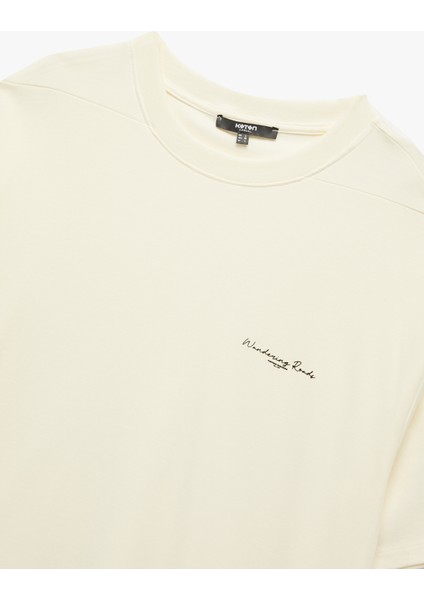 Pamuklu Kısa Kollu Bisiklet Yaka Oversize Baskılı Tişört modelleri