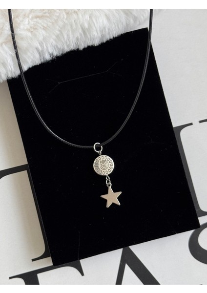 Spiral Yıldız Tasarım Charmlı Ip Kolye modelleri
