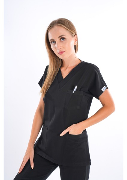 Siyah Renk Çamaşır Suyuna ve Hipoya Dayanıklı Cerrahi Üniforma Scrubs Unisex Model modelleri