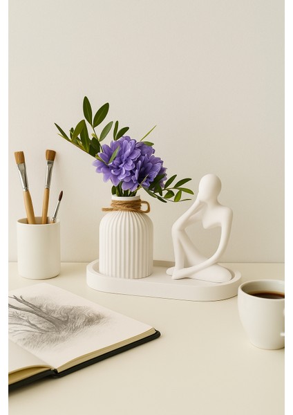 Minimalist Heykel ve Vazo Seti – Dekoratif El Yapımı Beton Tepsi Üzerinde Estetik Tasarım fiyatları