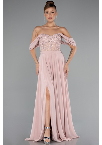 Işlemeli Kayık Yaka Yırtmaçlı Uzun Şifon Abiye ABU3310 fiyatları