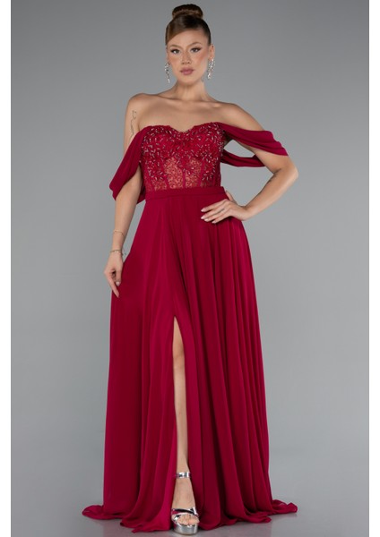 Işlemeli Kayık Yaka Yırtmaçlı Uzun Şifon Abiye ABU3310