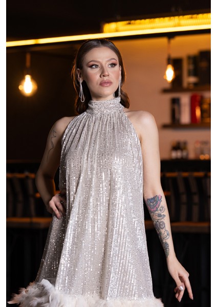 Halter Yaka Eteği Otrişli Kısa Pul Payet Abiye ABK2348