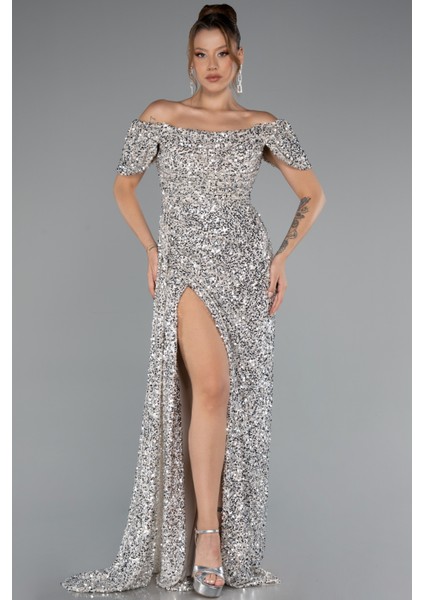 Kayık Yaka Bacak Dekolteli Uzun Pullu Abiye Elbise ABU4843