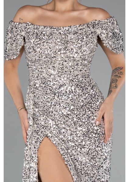 Kayık Yaka Bacak Dekolteli Uzun Pullu Abiye Elbise ABU4843 modelleri