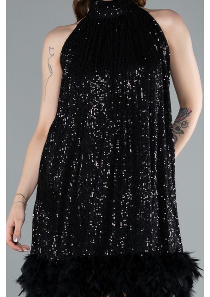 Halter Yaka Eteği Otrişli Kısa Pul Payet Abiye ABK2348 modelleri