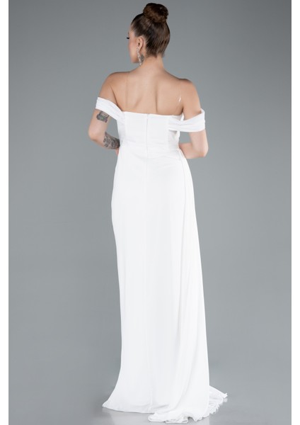 Kayık Yaka Yırtmaçlı Uzun Şifon Abiye Elbise ABU4925 fiyatları