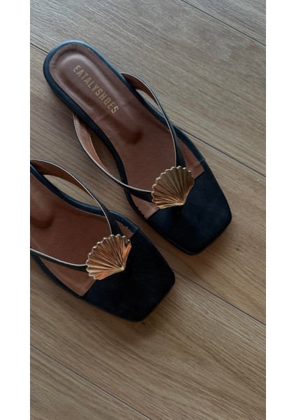 Siyah Cilt Midye Kabuklu Parmak Arası Düz Terlik fiyatları