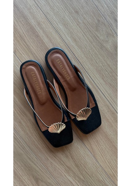 Siyah Cilt Midye Kabuklu Parmak Arası Düz Terlik modelleri