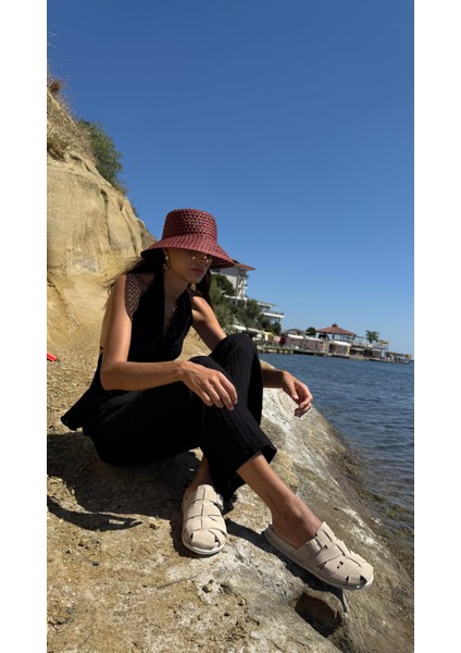 Bej Süet Sepet Model Tokalı Düz Kadın Terlik