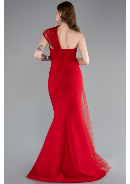 Tek Omuz Çiçek Aksesuarlı Yırtmaçlı Uzun Abiye ABU4969 modelleri