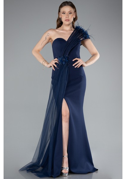 Tek Omuz Çiçek Aksesuarlı Yırtmaçlı Uzun Abiye ABU4969