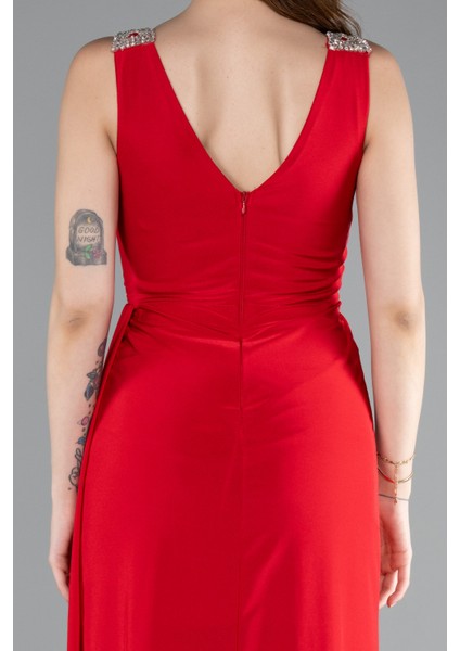 Kolsuz V Yaka Yırtmaçlı Uzun Abiye Elbise ABU4967 fırsatları