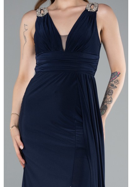 Kolsuz V Yaka Yırtmaçlı Uzun Abiye Elbise ABU4967 modelleri