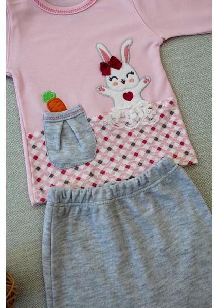 Sevimli Tavşan Desenli Bebek Takımı