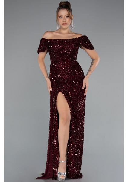 Kayık Yaka Bacak Dekolteli Uzun Pullu Abiye Elbise ABU4843