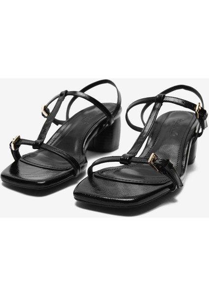 Siyah Rugan Ince Bantlı Kadın Kalın Topuklu Ayakkabı fırsatları