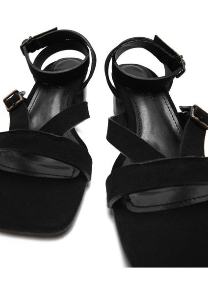 Siyah Süet Bilek Bağ Detaylı Kadın Kalın Topuklu Ayakkabı